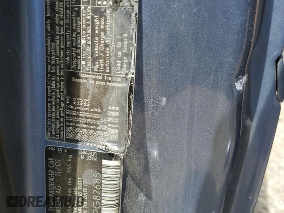 2002 BMW 3 Series 325Ci with VIN WBABS33462PG82685, listed as a Copart auction lot 55332725 with 121,614 mi miles and Salvage Title. Bid and sale history available at DreamBid. Image 13.