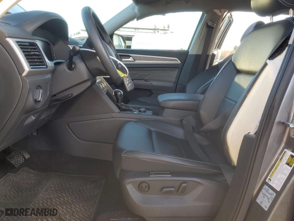 2021 Volkswagen Atlas 2.0T SEL with VIN 1V2BP2CA9MC579237, listed as a Copart auction lot 85377674 with 80,361 mi miles and Salvage Title. Bid and sale history available at carsss.com. Image 7.