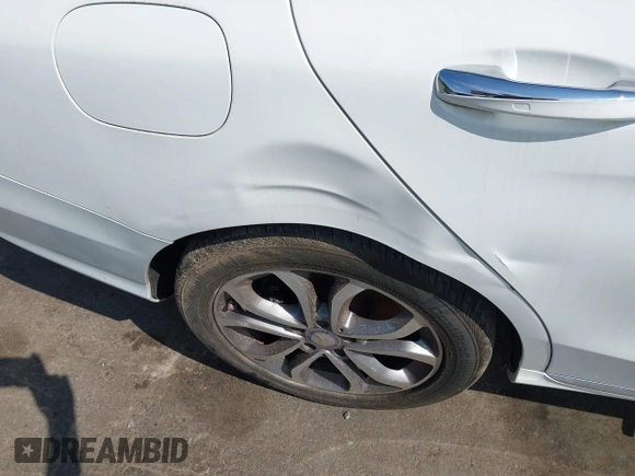 2017 Mercedes-Benz C 300 с VIN 55SWF4KB8HU208704, выставлен на аукционе IAAI как лот 42051688 с пробегом 108 835 миль миль и . История ставок и продаж доступна на DreamBid. Изображение 18.