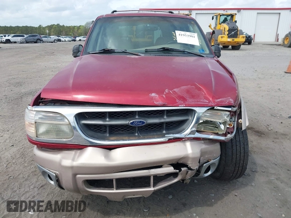 1999 Ford Explorer XLT z VIN 1FMZU35P4XUA38932, wystawiony jako IAAI lot #41953981 z przebiegiem 117 876 mil mil oraz . Historia ofert i sprzedaży dostępna na DreamBid. Obrazek 12.