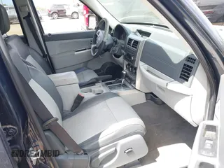 2008 Jeep Liberty Limited with VIN 1J8GN58K98W254634, listed as a IAAI auction lot 42777623 with 169,200 mi miles and . Bid and sale history available at DreamBid. Image 5.