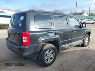 2011 Jeep Patriot Sport with VIN 1J4NT1GA5BD103535, listed as a IAAI auction lot 41018860 with 172,168 mi miles and . Bid and sale history available at carsss.com. Image 4.