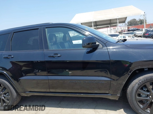 2019 Jeep Grand Cherokee Laredo z VIN 1C4RJEAG7KC858239, wystawiony jako IAAI lot #42587403 z przebiegiem 41 879 mil mil oraz . Historia ofert i sprzedaży dostępna na DreamBid. Obrazek 14.