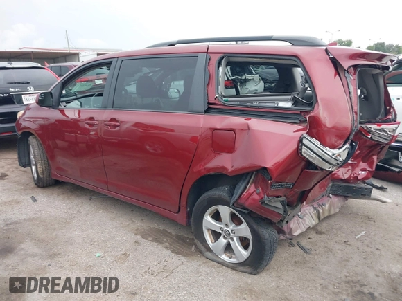2018 Toyota Sienna LE Auto Access Seat с VIN 5TDKZ3DC8JS909056, выставлен на аукционе IAAI как лот 42362934 с пробегом 157 230 миль миль и . История ставок и продаж доступна на DreamBid. Изображение 3.