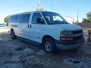 2006 Chevrolet Express Passenger с VIN 1GAHG39U961199535, выставлен на аукционе IAAI как лот 41718438 с пробегом 271 298 миль миль и . История ставок и продаж доступна на DreamBid. Изображение 1.