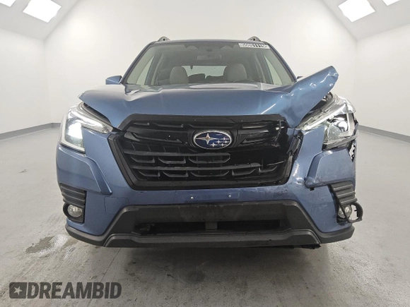 2022 Subaru Forester Premium with VIN JF2SKADC2NH444536, listed as a Copart auction lot 55051115 with 52,465 mi miles and Salvage title. Bid and sale history available at DreamBid. Image 5.