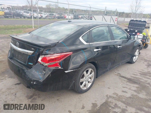2013 Nissan Altima S with VIN 1N4AL3AP0DC911299, listed as a IAAI auction lot 41961452 with 209,601 mi miles and . Bid and sale history available at DreamBid. Image 4.