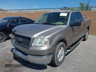 2004 Ford F-150 XLT z VIN 1FTRW12W44KC92307, wystawiony jako IAAI lot #42001845 z przebiegiem 291 597 mil mil oraz . Historia ofert i sprzedaży dostępna na DreamBid. Obrazek 2.