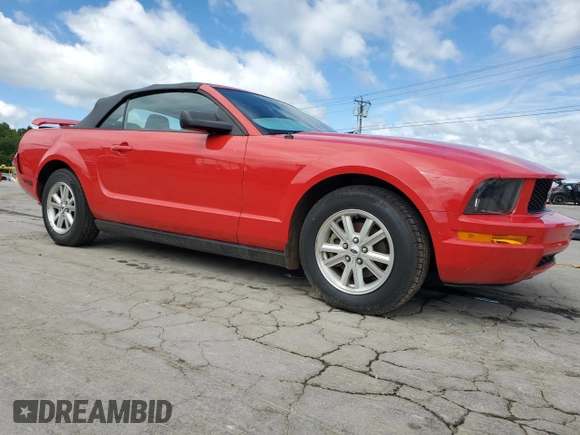 2006 Ford Mustang Standard z VIN 1ZVFT84N465105137, wystawiony jako Copart lot #57485245 z przebiegiem 84 618 mil mil oraz Szkoda całkowita • Salvage title. Historia ofert i sprzedaży dostępna na DreamBid. Obrazek 4.