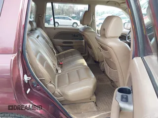 2007 Honda Pilot EX-L with VIN 2HKYF18587H515168, listed as a IAAI auction lot 41950101 with 216,885 mi miles. Bid and sale history available at carsss.com. Image 8.