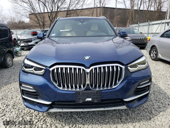 2021 BMW X5 xDrive40i with VIN 5UXCR6C01M9F35701, listed as a Copart auction lot 48347725 with 42,280 mi miles and Salvage Title. Bid and sale history available at carsss.com. Image 5.