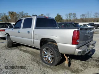 2005 Chevrolet Silverado 1500 LT with VIN 2GCEK13T951352033, listed as a Copart auction lot 50641335 with 181,868 mi miles and Salvage Title. Bid and sale history available at DreamBid. Image 2.