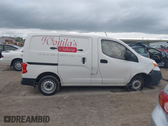 2017 Nissan NV200 S with VIN 3N6CM0KNXHK692117, listed as a IAAI auction lot 42776431 with 217,961 mi miles and . Bid and sale history available at DreamBid. Image 13.