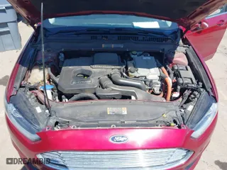 2014 Ford Fusion SE Hybrid with VIN 3FA6P0LU8ER253939, listed as a IAAI auction lot 41882200 with 241,178 mi miles. Bid and sale history available at carsss.com. Image 10.