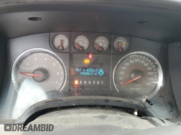 2009 Ford F-150 STX z VIN 1FTRX12869FA48933, wystawiony jako Copart lot #54839025 z przebiegiem 190 958 mil mil oraz Szkoda całkowita • Salvage title. Historia ofert i sprzedaży dostępna na DreamBid. Obrazek 9.