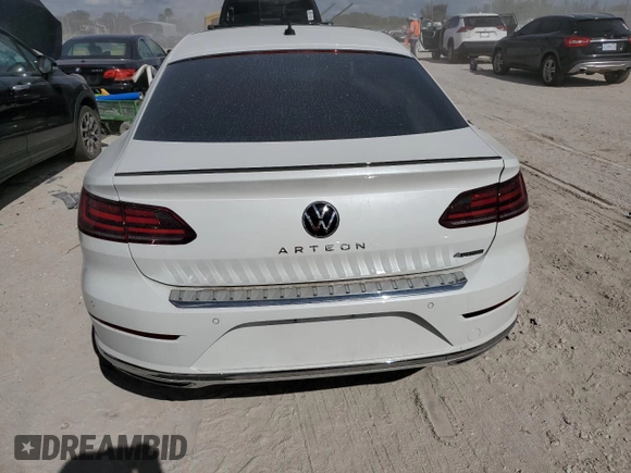 2022 Volkswagen Arteon SEL R-Line z VIN WVWAR7AN5NE011955, wystawiony jako Copart lot #39277083 z przebiegiem 2 808 mil mil oraz . Historia ofert i sprzedaży dostępna na DreamBid. Obrazek 6.