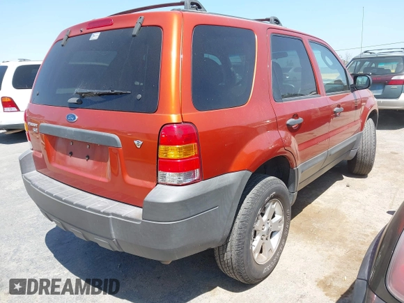 2006 Ford Escape XLT z VIN 1FMCU93126KD09603, wystawiony jako IAAI lot #42401991 z przebiegiem 124 167 mil mil oraz . Historia ofert i sprzedaży dostępna na DreamBid. Obrazek 4.