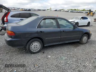 1994 Honda Civic LX z VIN JHMEG8653RS014056, wystawiony jako Copart lot #67393264 z przebiegiem 171 465 mil mil oraz Nie do naprawy • Non repairable. Historia ofert i sprzedaży dostępna na DreamBid. Obrazek 3.
