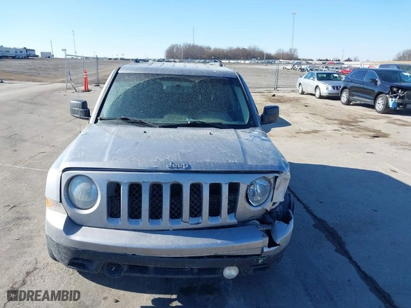 2017 Jeep Patriot Sport with VIN 1C4NJPBB7HD158656, listed as a IAAI auction lot 41437709 with 156,131 mi miles. Bid and sale history available at carsss.com. Image 12.