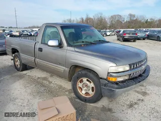 2000 Chevrolet Silverado 1500 with VIN 1GCEC14V8YE329195, listed as a IAAI auction lot 41684278 with 450,167 mi miles. Bid and sale history available at carsss.com. Image 1.