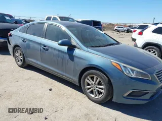 2016 Hyundai Sonata SE z VIN 5NPE24AF0GH387043, wystawiony jako IAAI lot #41700982 z przebiegiem 128 209 mil mil oraz . Historia ofert i sprzedaży dostępna na DreamBid. Obrazek 1.