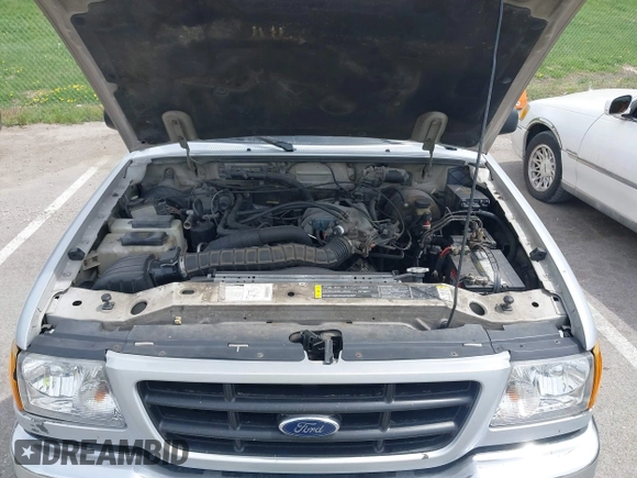 2001 Ford Ranger XL with VIN 1FTYR14V91PB13863, listed as a IAAI auction lot 41961857 with 22,147 mi miles. Bid and sale history available at carsss.com. Image 10.