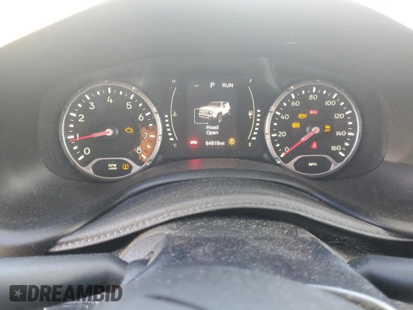 2016 Jeep Renegade Latitude with VIN ZACCJBBT7GPD24726, listed as a Copart auction lot 49718445 with 84,819 mi miles and Salvage Title. Bid and sale history available at carsss.com. Image 9.