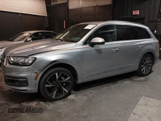 2017 Audi Q7 Premium Plus with VIN WA1LAAF76HD035953, listed as a IAAI auction lot 41816166 with 132,149 mi miles. Bid and sale history available at carsss.com. Image 2.