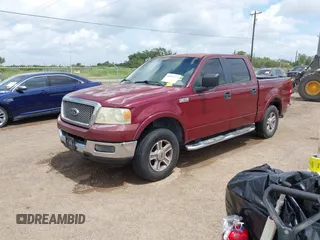 2005 Ford F-150 XLT z VIN 1FTPW12545KD95257, wystawiony jako IAAI lot #42643117 z przebiegiem 151 077 mil mil oraz . Historia ofert i sprzedaży dostępna na DreamBid. Obrazek 2.