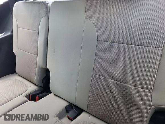 2022 Chevrolet Traverse LT Cloth with VIN 1GNERGKW8NJ184957, listed as a IAAI auction lot 42621025 with 92,072 mi miles and . Bid and sale history available at DreamBid. Image 17.