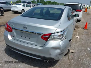 2017 Nissan Altima S z VIN 1N4AL3AP5HC496048, wystawiony jako IAAI lot #42275448 z przebiegiem 22 300 mil mil oraz . Historia ofert i sprzedaży dostępna na DreamBid. Obrazek 4.