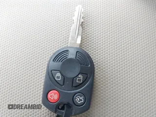 2011 Ford Escape Hybrid с VIN 1FMCU5K39BKC06037, выставлен на аукционе IAAI как лот 42610310 с пробегом 198 549 миль миль и . История ставок и продаж доступна на DreamBid. Изображение 11.