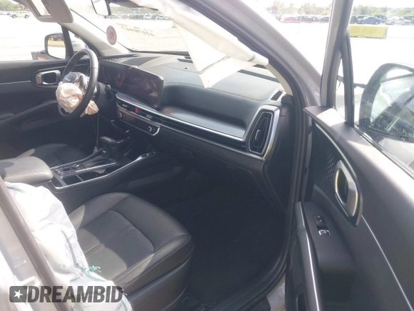 2024 Kia Sorento S with VIN 5XYRL4JC5RG278804, listed as a IAAI auction lot 42170947 with 12,709 mi miles and . Bid and sale history available at DreamBid. Image 5.