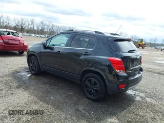 2018 Chevrolet Trax LT with VIN 3GNCJPSB7JL332871, listed as a IAAI auction lot 41946788 with 60,987 mi miles. Bid and sale history available at carsss.com. Image 3.