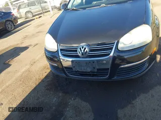 2008 Volkswagen Jetta SE with VIN 3VWRZ71KX8M082752, listed as a IAAI auction lot 42529588 with 167,568 mi miles and . Bid and sale history available at DreamBid. Image 13.
