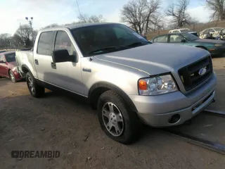2006 Ford F-150 XLT with VIN 1FTPW14536FA32620, listed as a IAAI auction lot 40954768 with 194,303 mi miles. Bid and sale history available at carsss.com. Image 18.