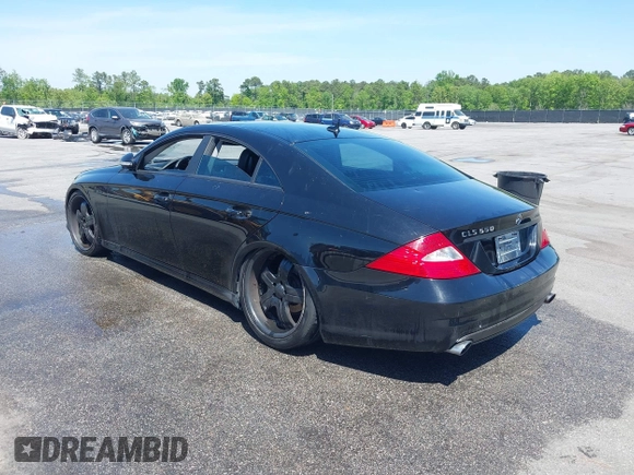 2007 Mercedes-Benz CLS 550 with VIN WDDDJ72X17A113712, listed as a IAAI auction lot 42068587 with 177,134 mi miles and . Bid and sale history available at DreamBid. Image 3.
