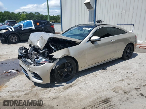2018 Mercedes-Benz E 400 with VIN WDD1J6FB2JF020039, listed as a Copart auction lot 52329585 with 62,303 mi miles and Salvage Title. Bid and sale history available at DreamBid. Image 1.