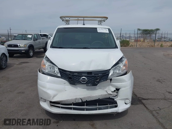 2015 Nissan NV200 S with VIN 3N6CM0KN3FK711846, listed as a IAAI auction lot 42316718 with 131,471 mi miles and . Bid and sale history available at DreamBid. Image 13.