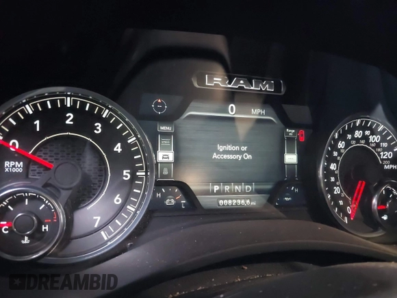 2024 Ram 2500 Laramie z VIN 3C6UR5FJ9RG134865, wystawiony jako IAAI lot #41299082 z przebiegiem 8 236 mil mil oraz . Historia ofert i sprzedaży dostępna na DreamBid. Obrazek 7.