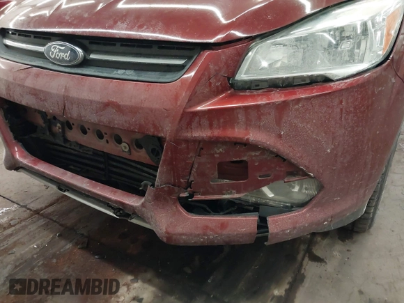 2014 Ford Escape SE with VIN 1FMCU9GXXEUD96930, listed as a IAAI auction lot 41574851 with 140,252 mi miles. Bid and sale history available at carsss.com. Image 12.