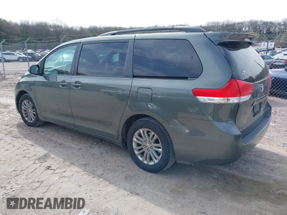 2013 Toyota Sienna XLE AAS с VIN 5TDYK3DC8DS318387, выставлен на аукционе IAAI как лот 42146255 с пробегом 244 899 миль миль и . История ставок и продаж доступна на DreamBid. Изображение 3.