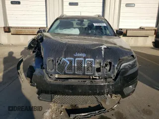 2019 Jeep Cherokee Latitude Plus with VIN 1C4PJMLN7KD161595, listed as a Copart auction lot 77250964 with 133,974 mi miles and Non repairable. Bid and sale history available at DreamBid. Image 5.