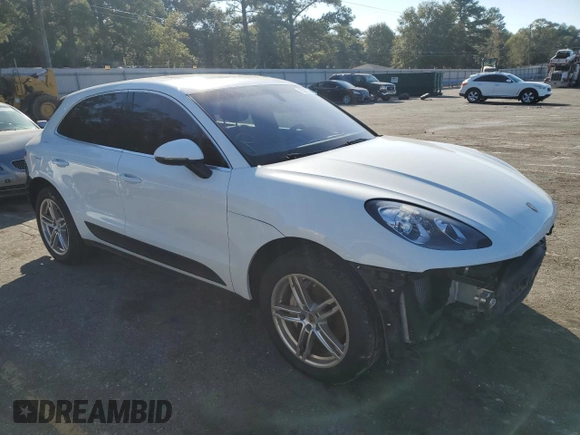 2015 Porsche Macan S with VIN WP1AB2A5XFLB66892, listed as a Copart auction lot 75057063 with Not Provided miles and Salvage Title. Bid and sale history available at carsss.com. Image 4.