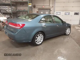 2012 Lincoln MKZ z VIN 3LNHL2GC1CR837698, wystawiony jako IAAI lot #41877061 z przebiegiem 129 411 mil mil oraz . Historia ofert i sprzedaży dostępna na DreamBid. Obrazek 4.