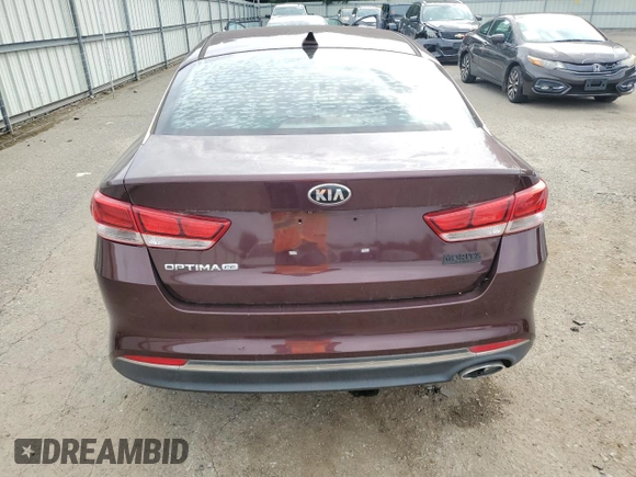 2016 Kia Optima LX z VIN 5XXGT4L36GG116153, wystawiony jako Copart lot #60501785 z przebiegiem 194 084 mil mil oraz Czysty tytuł • Clean title. Historia ofert i sprzedaży dostępna na DreamBid. Obrazek 6.