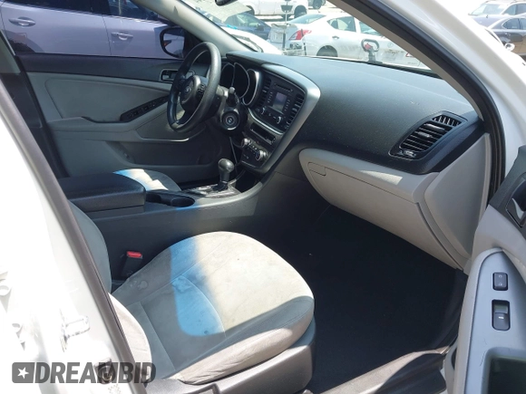 2015 Kia Optima LX with VIN KNAGM4A78F5661726, listed as a IAAI auction lot 42161244 with 105,521 mi miles. Bid and sale history available at carsss.com. Image 5.