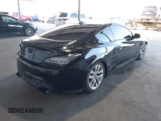 2014 Hyundai Genesis Coupe R-Spec z VIN KMHHT6KD0EU114041, wystawiony jako IAAI lot #41752761 z przebiegiem 107 377 mil mil oraz . Historia ofert i sprzedaży dostępna na DreamBid. Obrazek 4.
