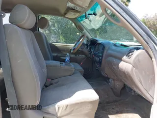 2000 Toyota Tundra SR5 with VIN 5TBRT341XYS089919, listed as a IAAI auction lot 42214956 with 357,048 mi miles and . Bid and sale history available at DreamBid. Image 5.
