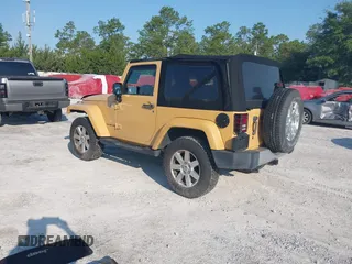 2013 Jeep Wrangler Arctic z VIN 1C4GJWBG2DL634942, wystawiony jako IAAI lot #42373239 z przebiegiem 131 470 mil mil oraz . Historia ofert i sprzedaży dostępna na DreamBid. Obrazek 3.